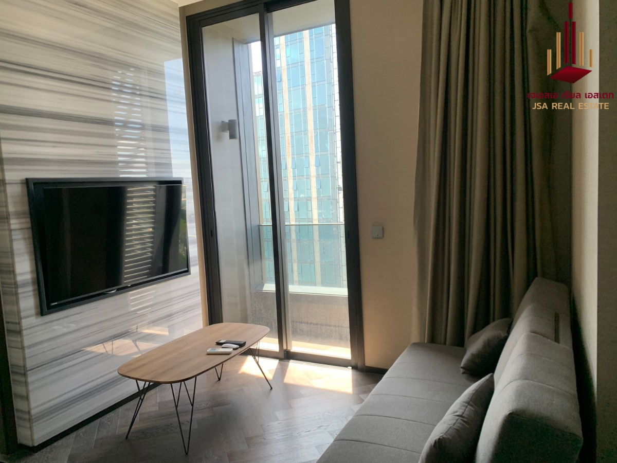 ✨ For Rent : The Esse Sukhumvit 36 ​​Condo ✨ 💰 တစ်လ 40,000 THB သာ
