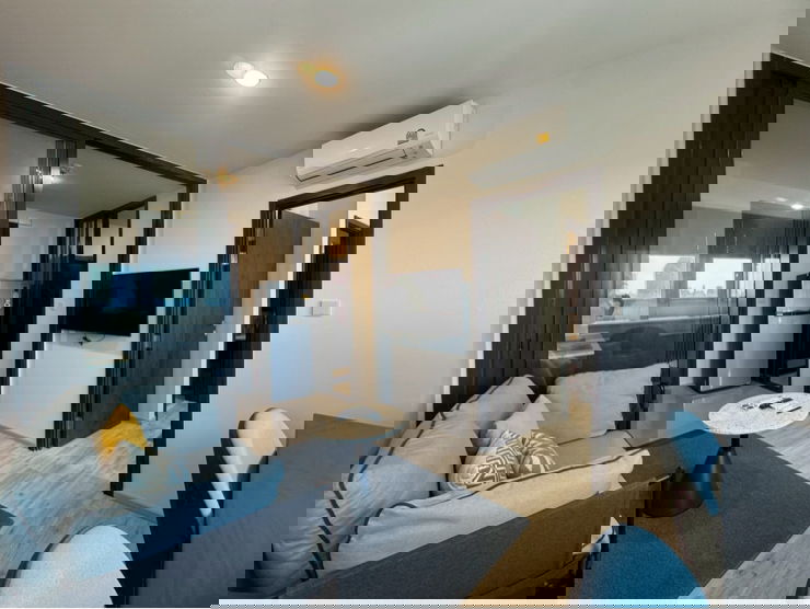 📍XT HUAIKHWANG✨ Fully Furnished (1Bed 1Bath) Area 35 SQM. Fl.28 Building A✨Rent 22,000/month ✅ 𝐋𝐢𝐧𝐞 : @𝐬𝐚𝐧𝐡𝐚𝐩𝐫𝐨𝐩𝐞𝐫𝐭𝐲📲095-6922871