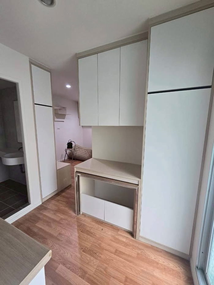 Don't delay! 🔥🔥 For rent: Lumpini Park Nawamin - Si Burapha. Beautiful room, exactly as pictured, fully furnished with washing machine‼️