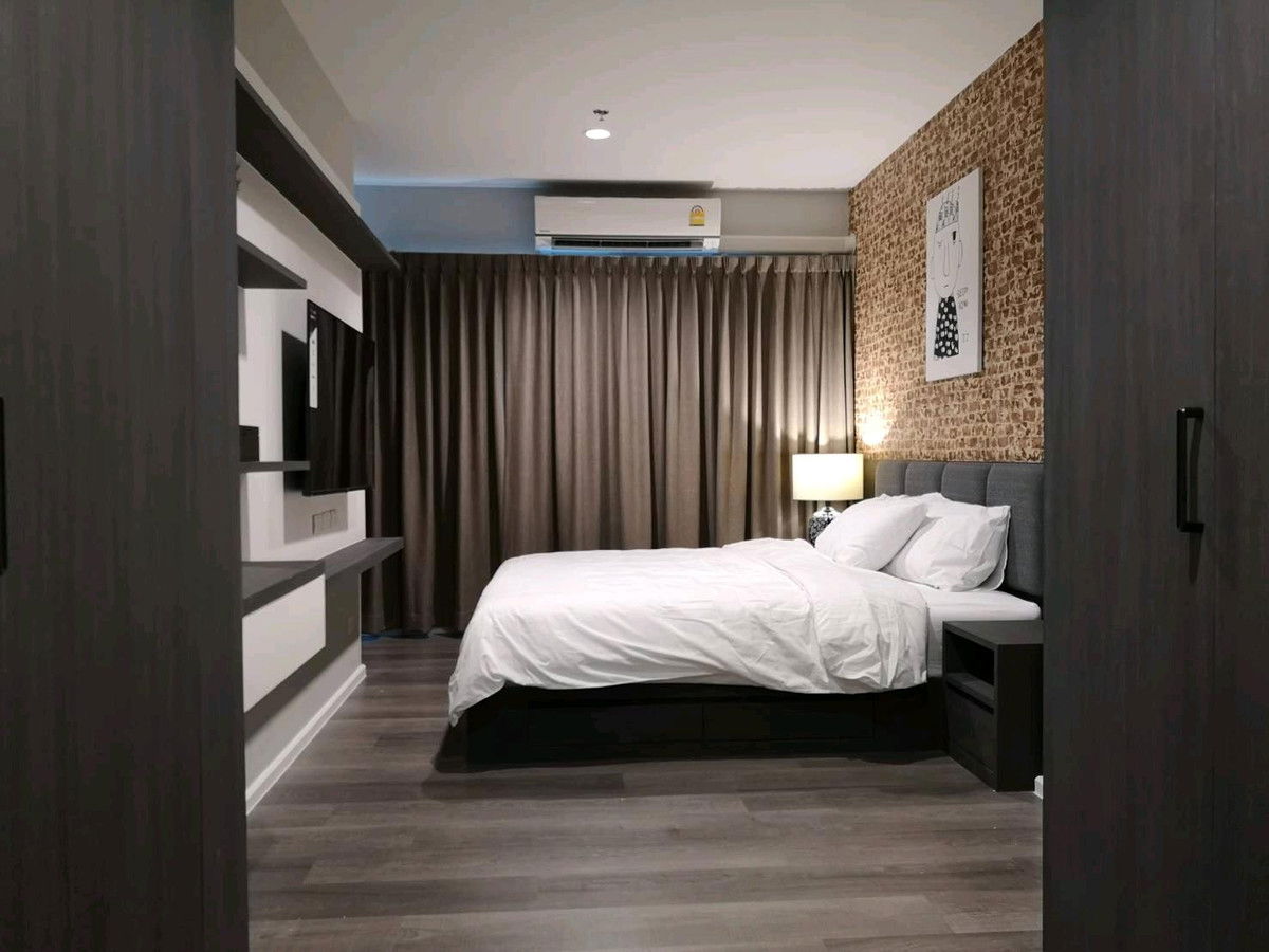 *** (2 Bedroom) Condo ငှားရန်ရှိသည် : The Stage Taopoon Interchange ***