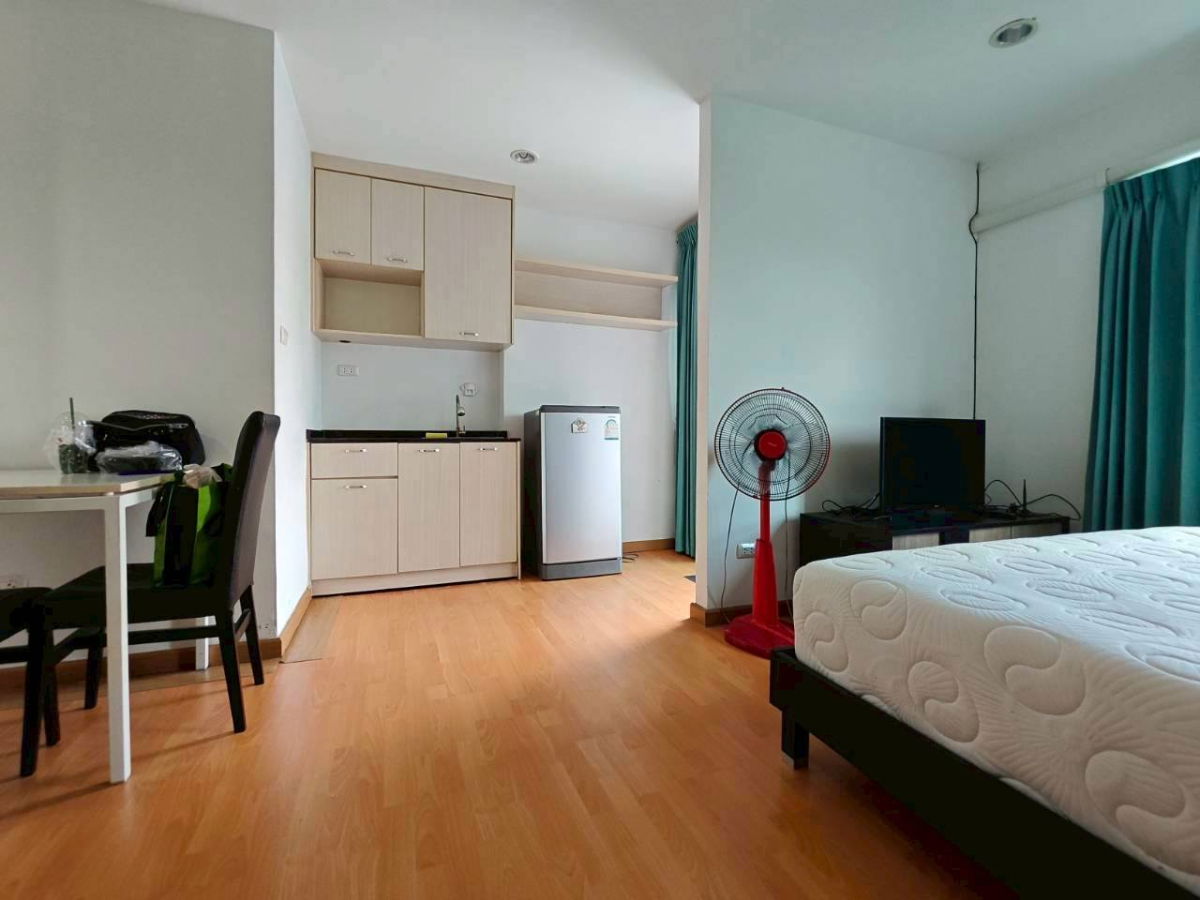 For rent: The Crystal Condo (Rewadee 2). Spacious room with an unobstructed, pleasant view!