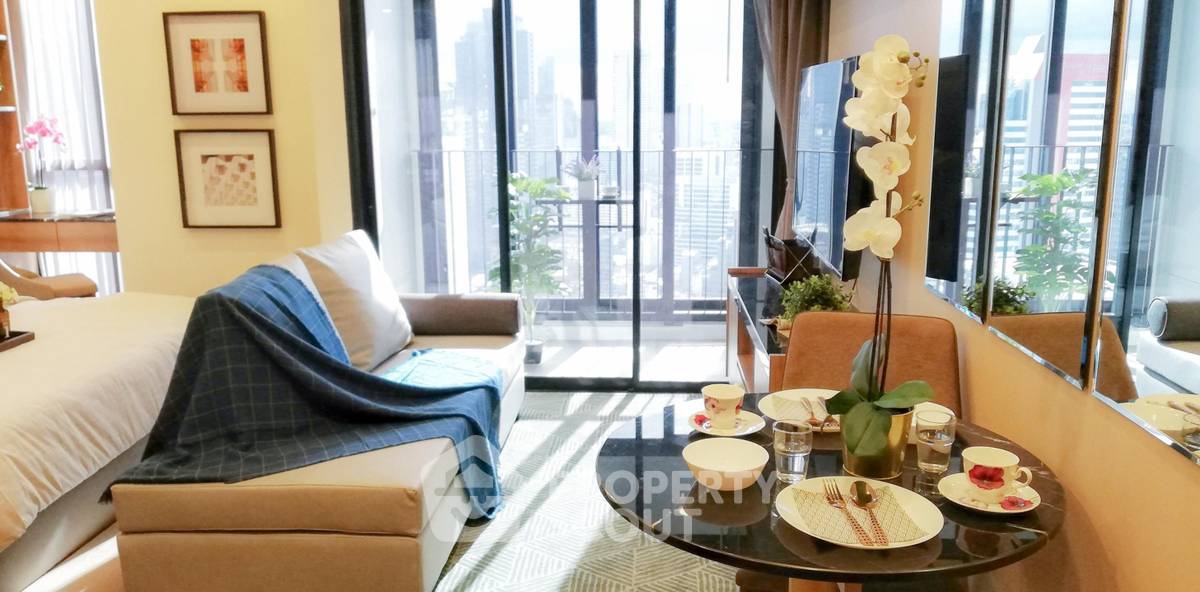 1-BR Condo at Ashton Chula Silom near MRT Sam Yan (ID 452552)