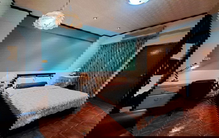 Condominium for rent near 3 MRT