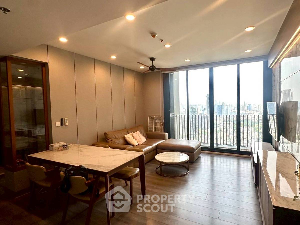 2-BR Condo at Whizdom Essence Sukhumvit near BTS Punnawithi (ID 2454151)