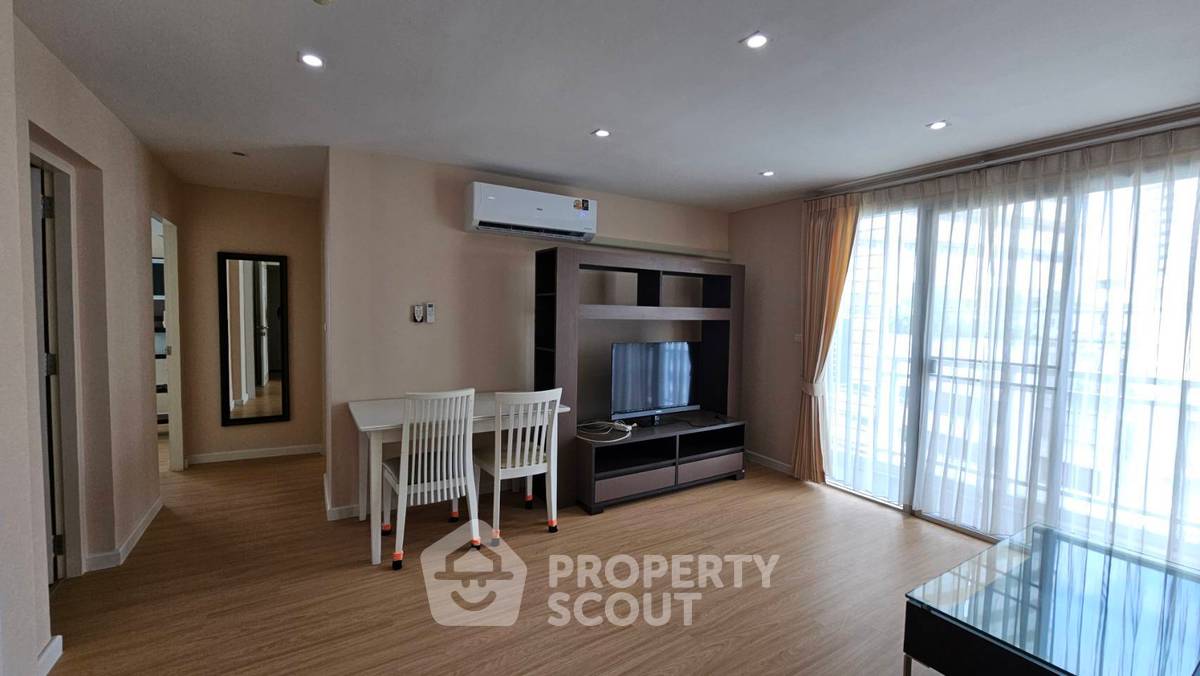 2-BR Condo at 49 Plus near BTS Phrom Phong (ID 1243174)