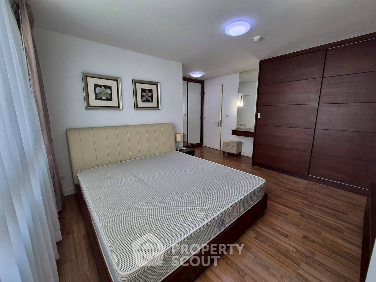 2-BR Condo at The Clover Thonglor Residence near BTS Thong Lor (ID 2318604)