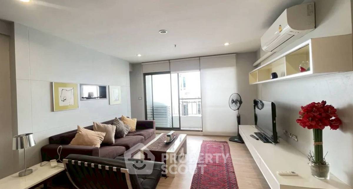2-BR Condo at Silom City Resort Condominium near BTS Chong Nonsi (ID 2494189)