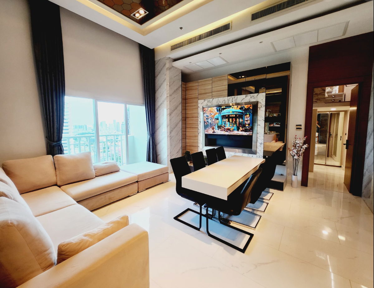 59 Heritage. 4beds 200sq.m. Line id: @pfagent