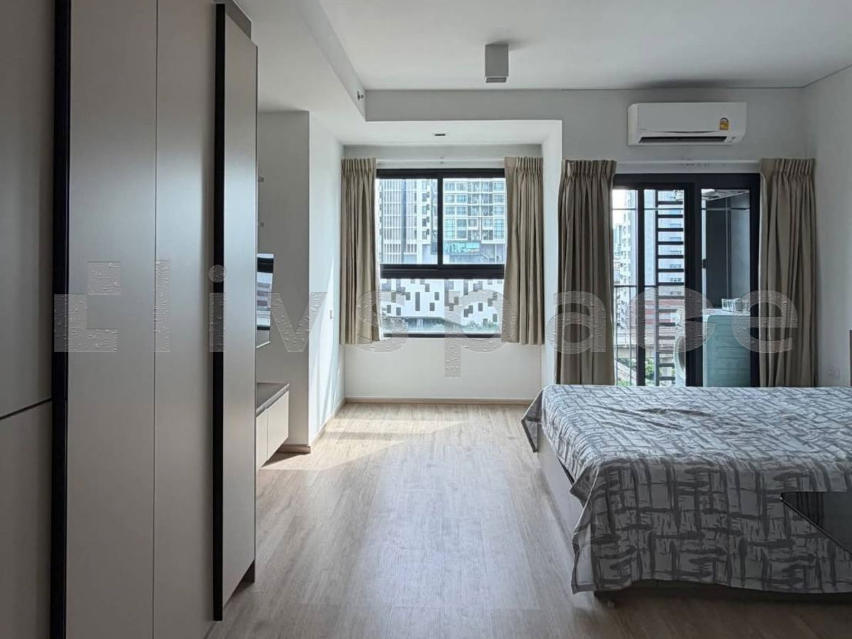 ▚ LE202ツ For Rent: Ideo Sathorn-Wongwian Yai Studio 28 sq.m.! 💎 Corner Unit & Unblocked View Only 170 m. to BTS Wongwian Yai Only 16,000 THB!