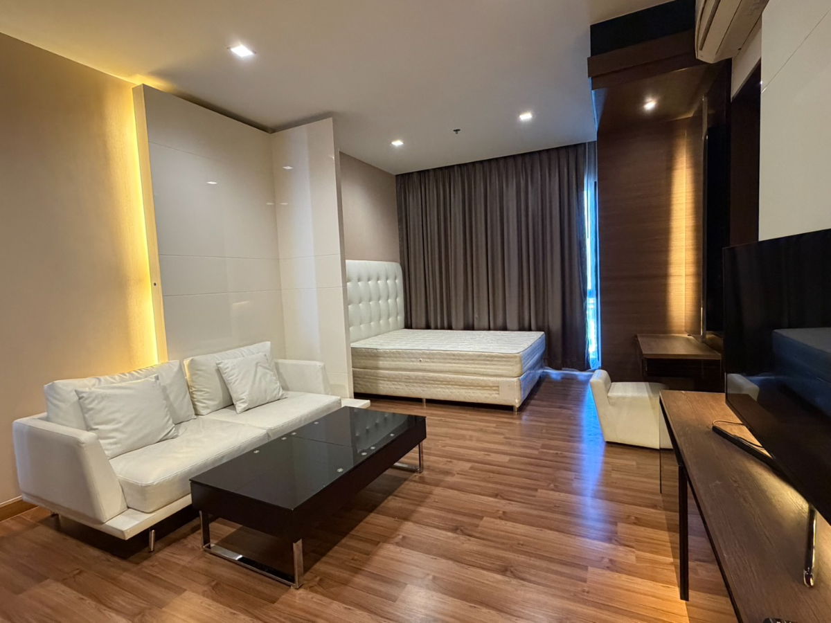 @Condorental condo ရှိ ငှားရန်ရှိသော Ivy Ampio