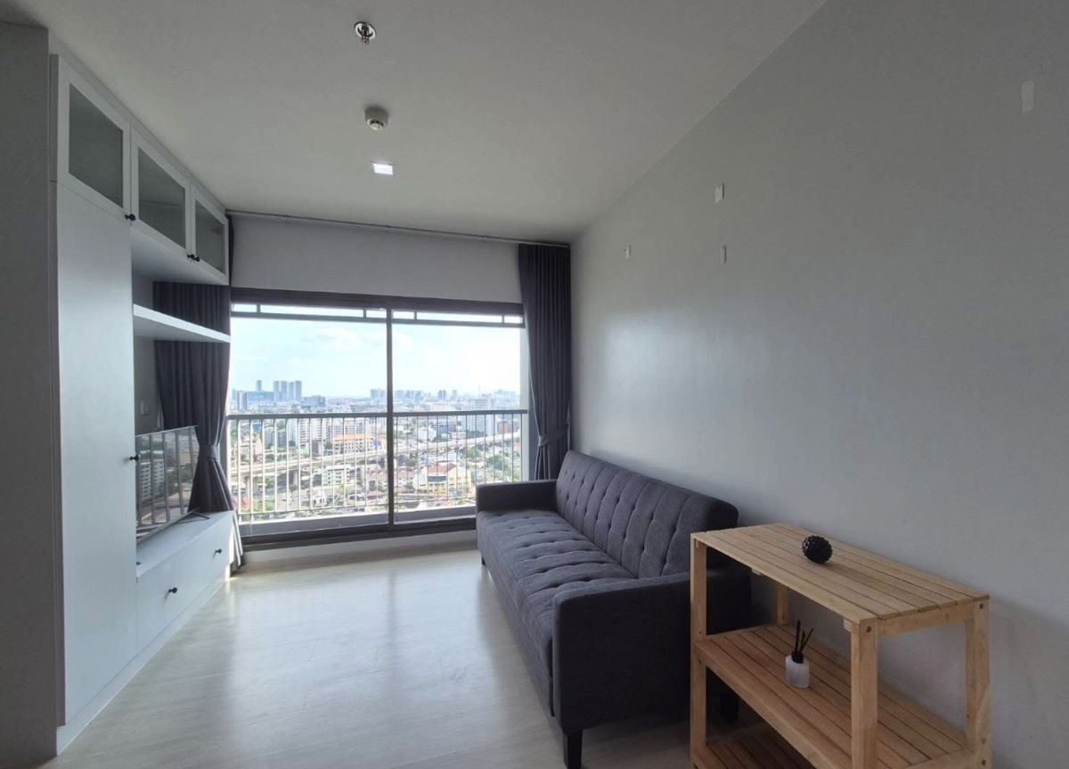 Life Sukhumvit                   48