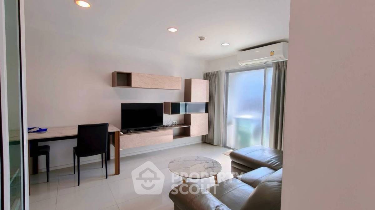 2-BR Condo at Whizdom @ Punnawithi Station near BTS Punnawithi (ID 2496209)
