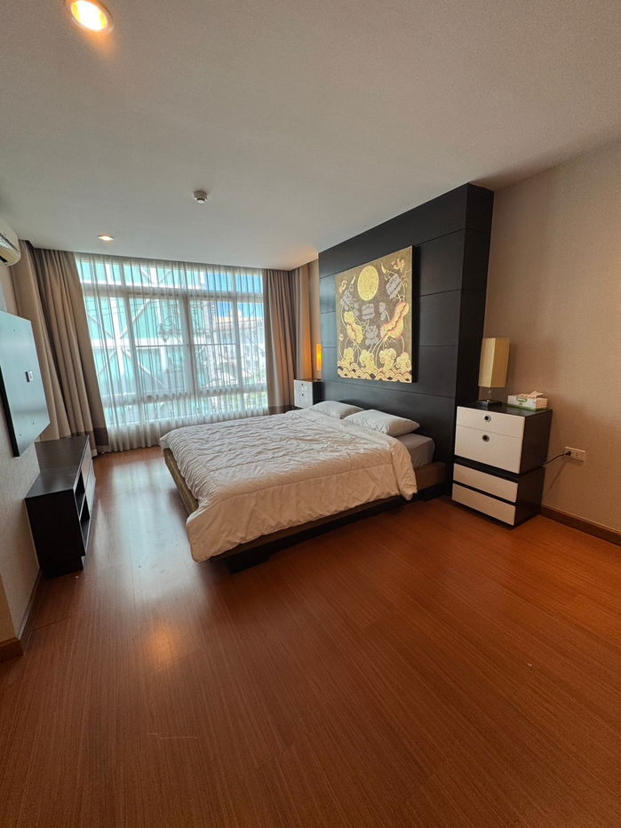 The Unique @Nimman condo for rent 2bedrooms:  Tel. 082-3899314 (Boo)