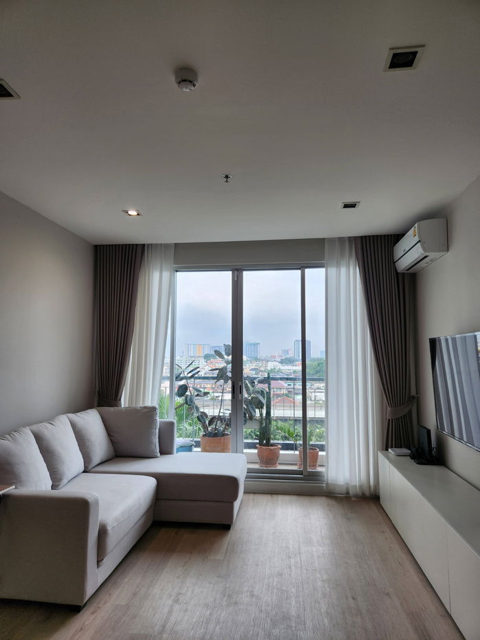 🌟 Modern City Living at THE ROOM Sathorn–Taksin | Near BTS Pho Nimit & Sathorn CBD