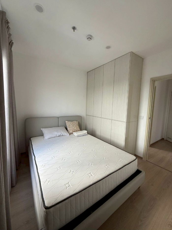 Life Rama 4              - Asoke