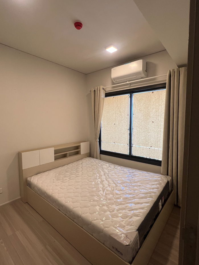 *** Condo for Rent : Quintara Mhy'Den Pho Nimit (Near BTS Phonimit) Brand New Room ***