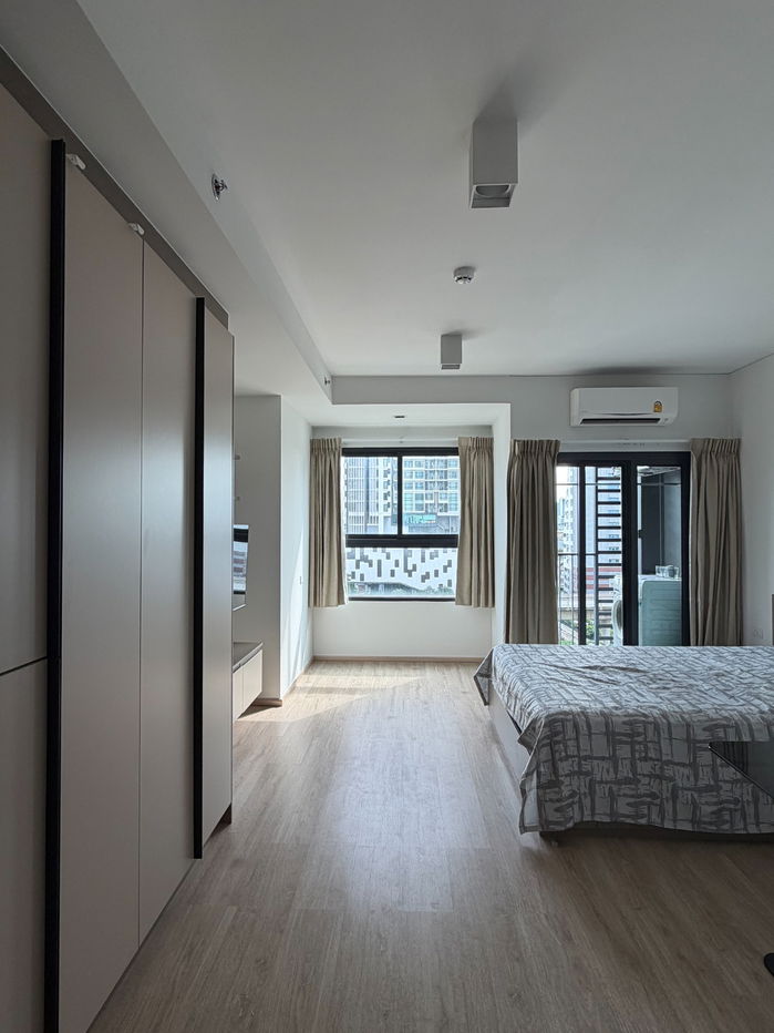 🟠Condo for Rent - Studio Bedroom, 28 Sq.m. at Ideo Sathorn-Wongwian Yai