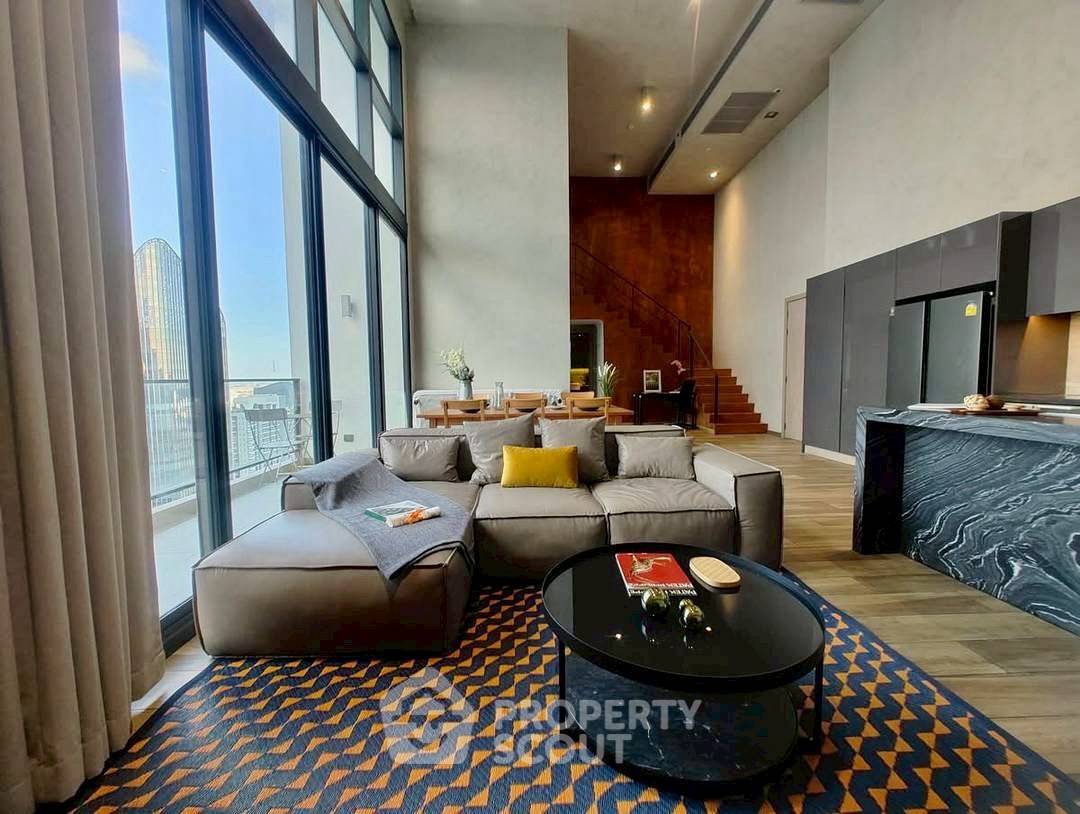 3-BR Condo at The Lofts Asoke near MRT Phetchaburi (ID 2499621)