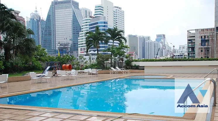 🔼🔽 AccomA 📩  3 BR Condominium @Windsor Tower (AA45210)