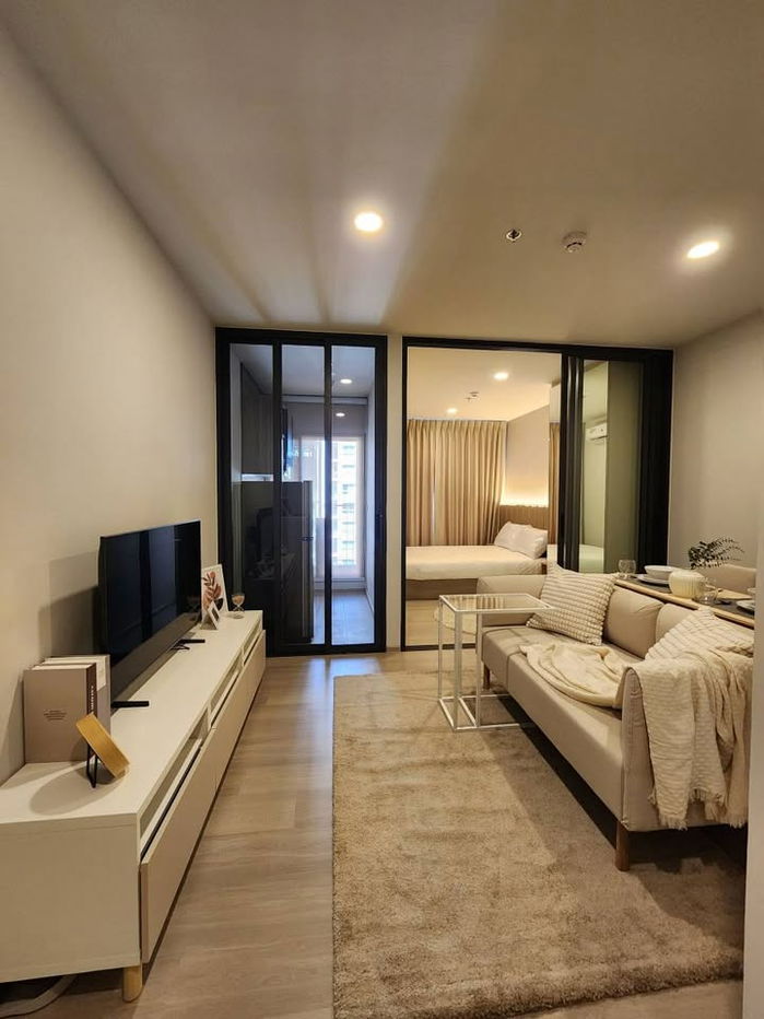 ✨ Beautiful condo for rent, Aspire On Nut Station, 1 bedroom, 31 sq m, 22nd floor, near BTS On Nut, 20,000 baht. 🏡💖