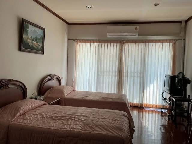 Luxury Beachfront Condo for Rent: Baan Somprasong (Cha-am - Hua Hin) Stunning Sea View | Spacious Living | Private Beach Access