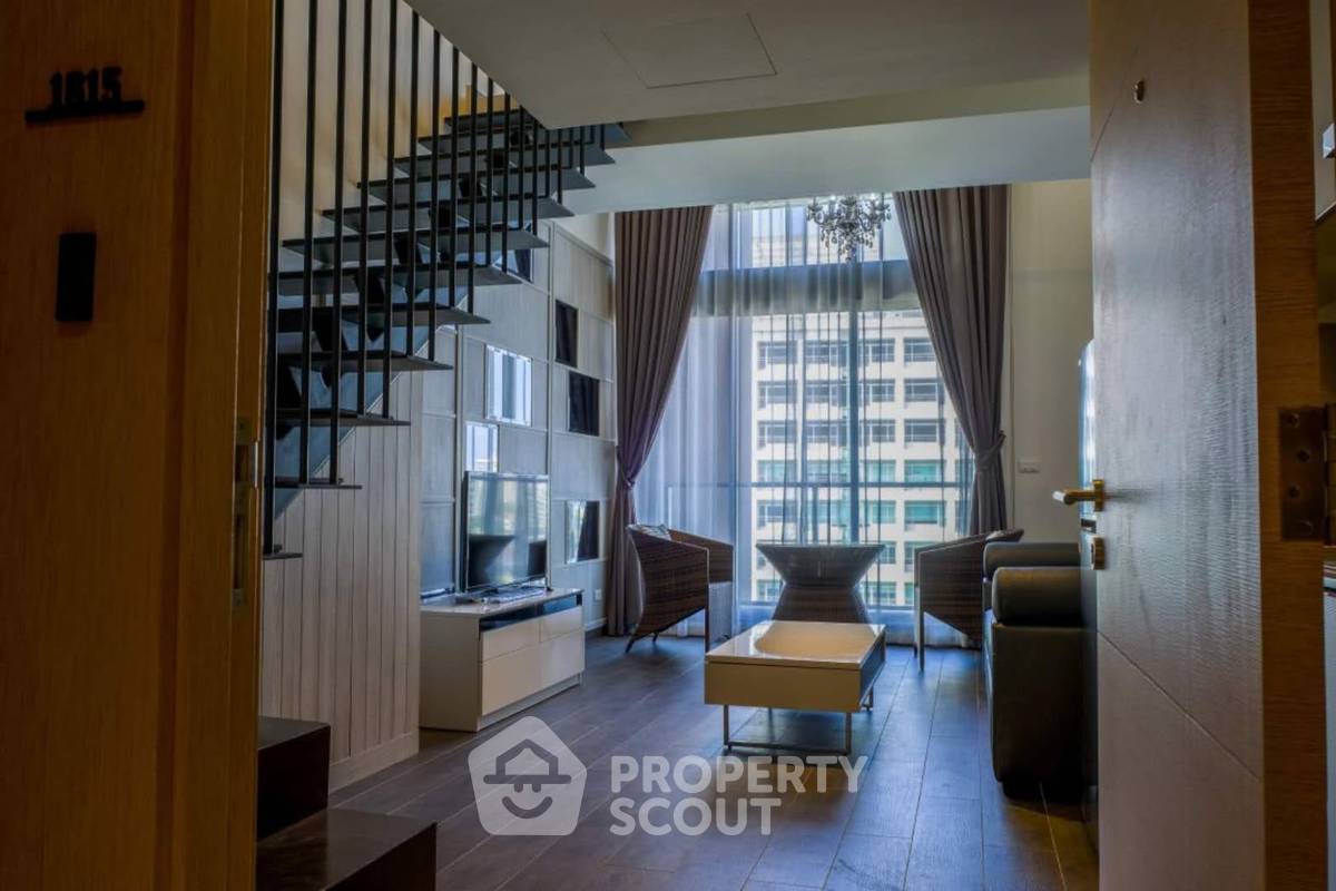 1-BR Condo at The Lofts Ekkamai near BTS Ekkamai (ID 590955)