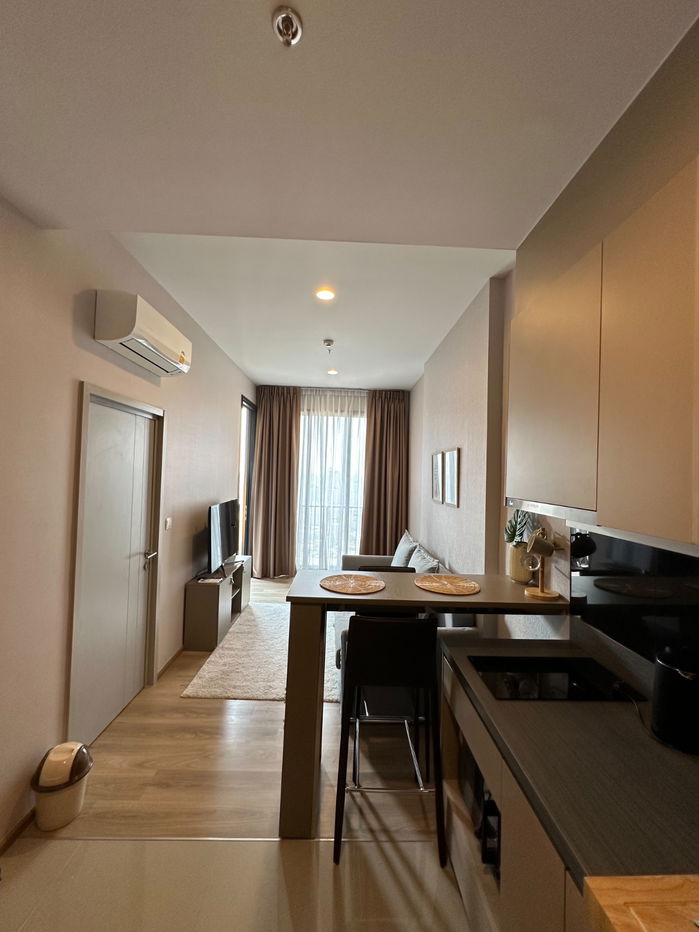 Oka Haus Sukhumvit 36 size 35 sq m., 47floor, ★beautiful room  ★Fully furnished and electrical appliances. ★