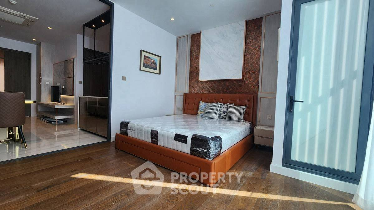 1-BR Condo at Supalai Icon Sathon near MRT Si Lom (ID 2496198)
