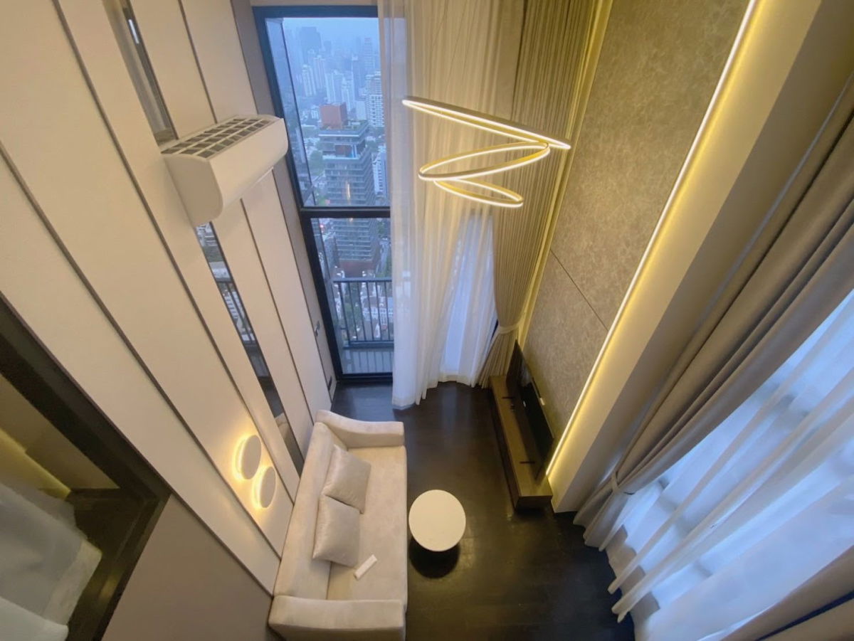 For Rent Duplex unit, special price only 48,000 THB, luxury condo in the center of Thonglor, guarantees the best stay in Bangkok!