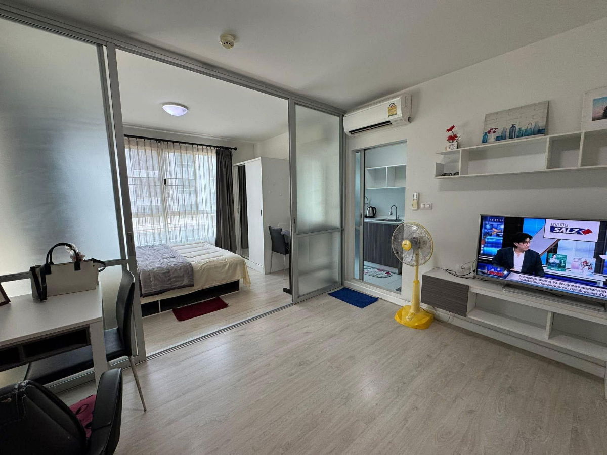 ✅ For Rent D Condo Sign, Building B, 5th floor, corner unit, 2 air conditioners, 10,000 baht. ☎️064-792-4426 (Ben)