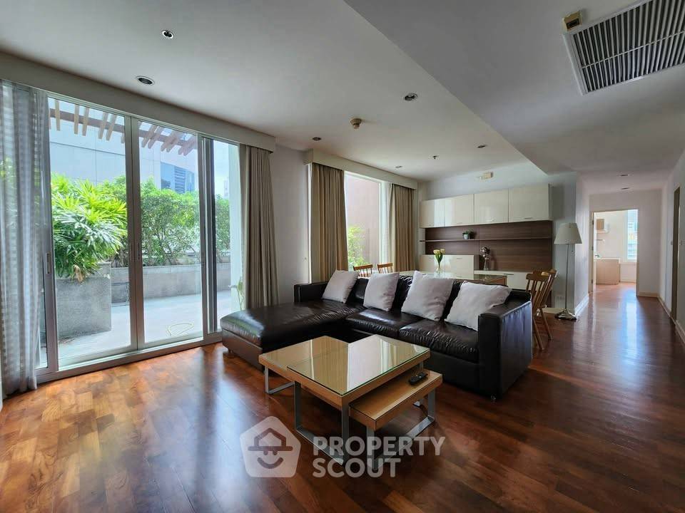 2-BR Condo at Siri Residence Sukhumvit near BTS Phrom Phong (ID 2394622)