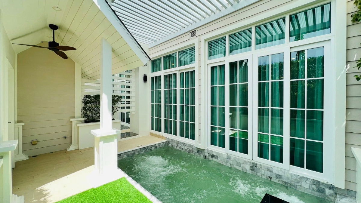 ✨Beachfront Condo with Private Pool – Resort Living Every Day✨