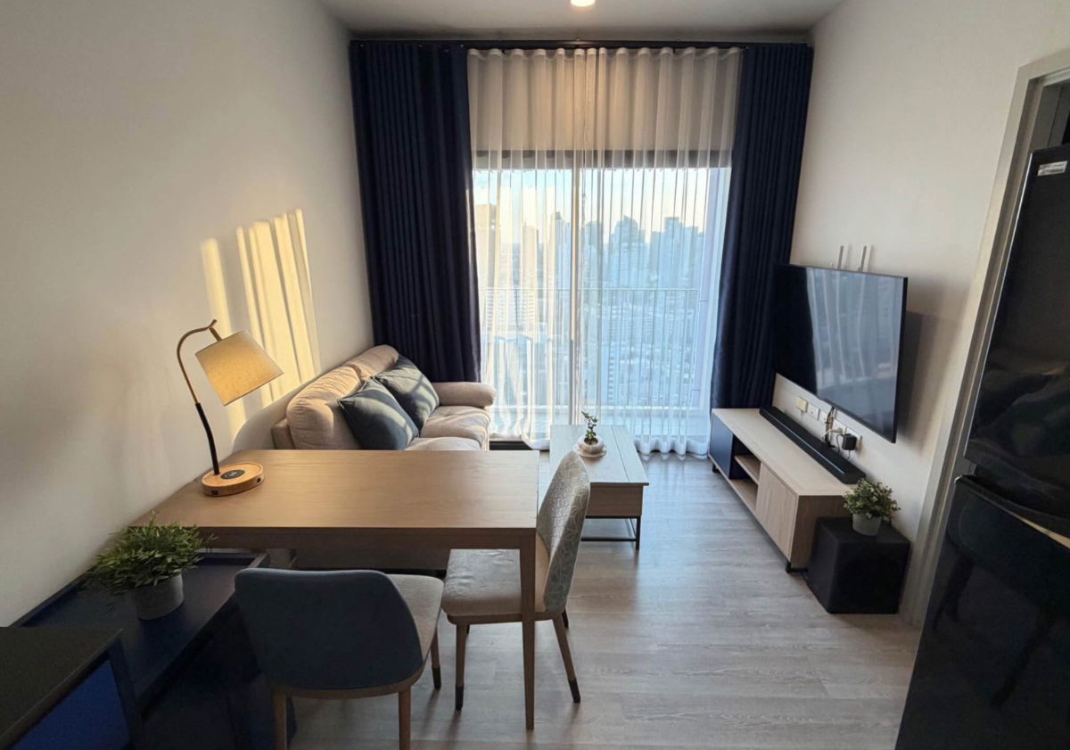 XT                       EKKAMAI