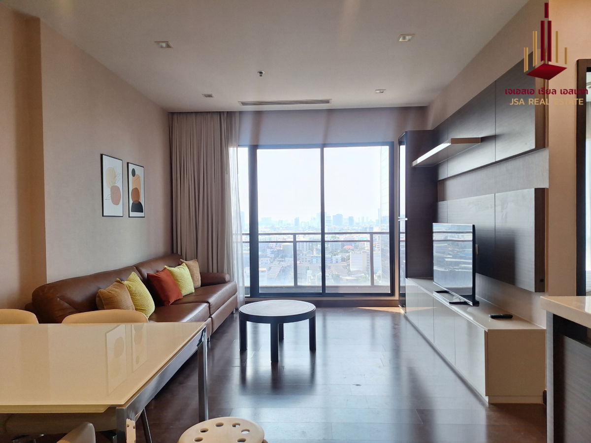 ✨ For Rent: IVY Ampio Condo ✨💰 Only 45,000 THB/month