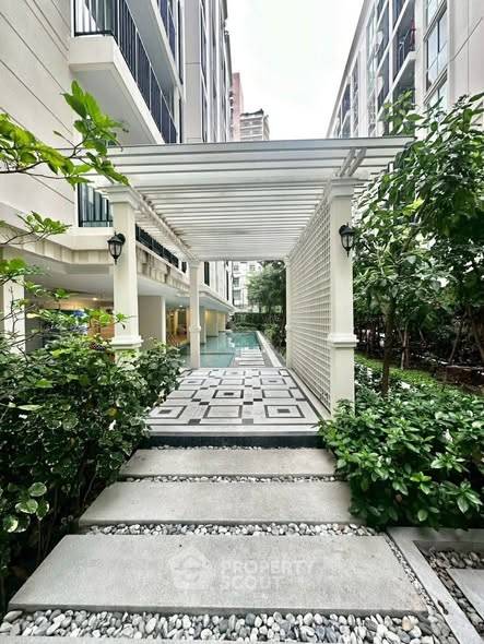 2-BR Condo at Chateau In Town Major Ratchayothin near BTS Ratchayothin (ID 2503518)