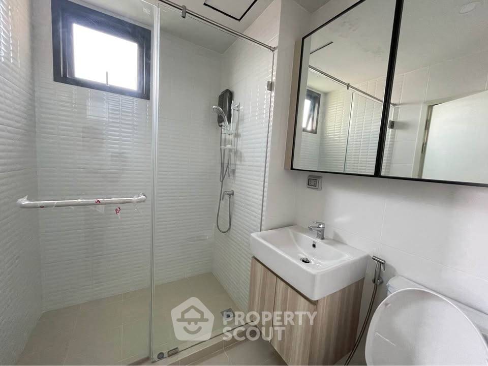 1-BR Condo at Chewathai Kaset-Nawamin near BTS Kasetsart University (ID 2504924)