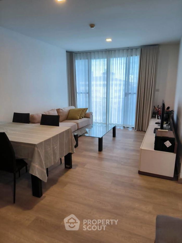 2-BR Condo at Issara @ 42 Sukhumvit Condominium near BTS Ekkamai (ID 825084)