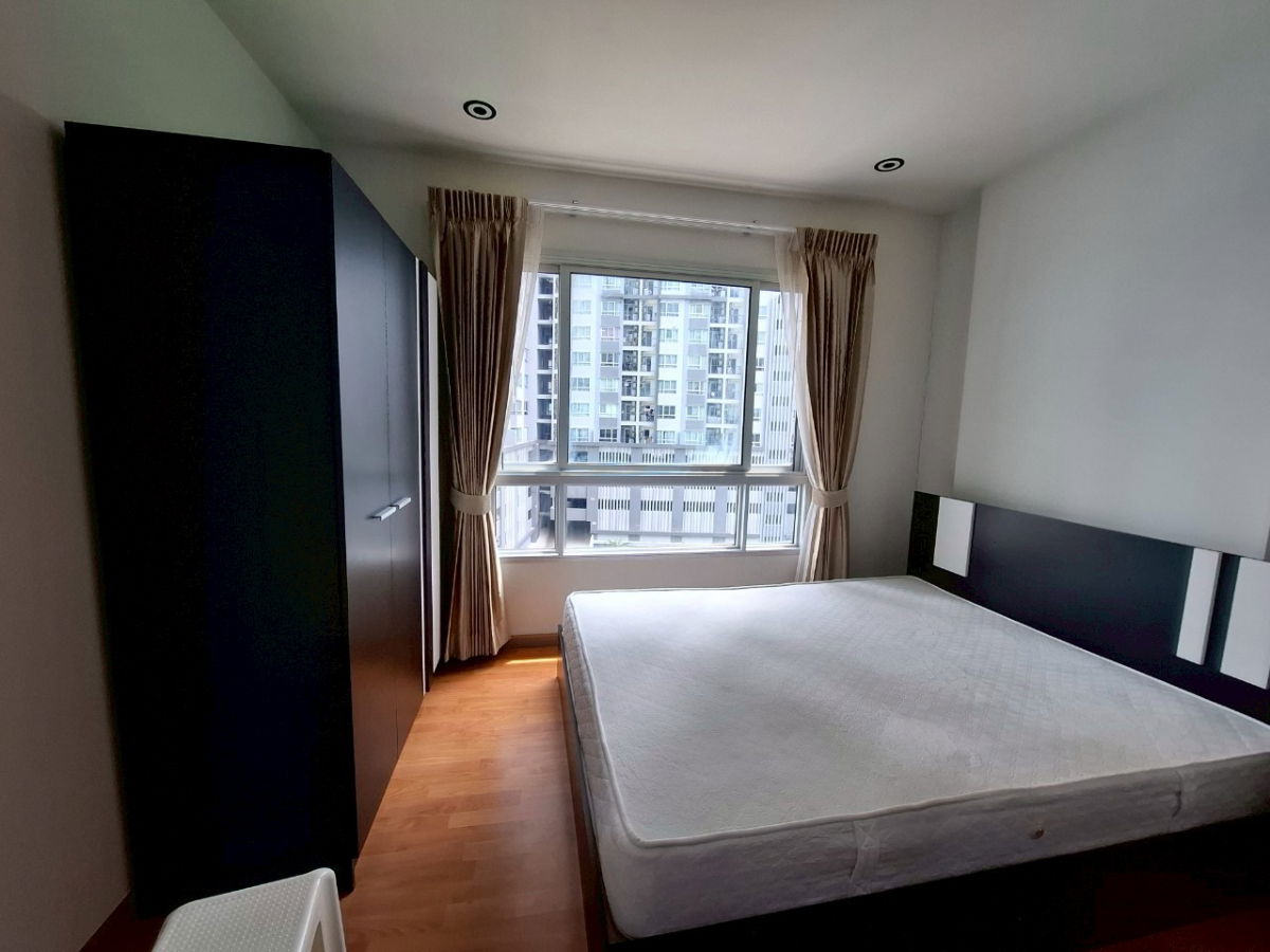 OMG085  < Available 26-Dec-25 > Nice 1 Bedroom unit - Cheap RENT @ [ The President Sathorn - Ratchaphruek 3 ]