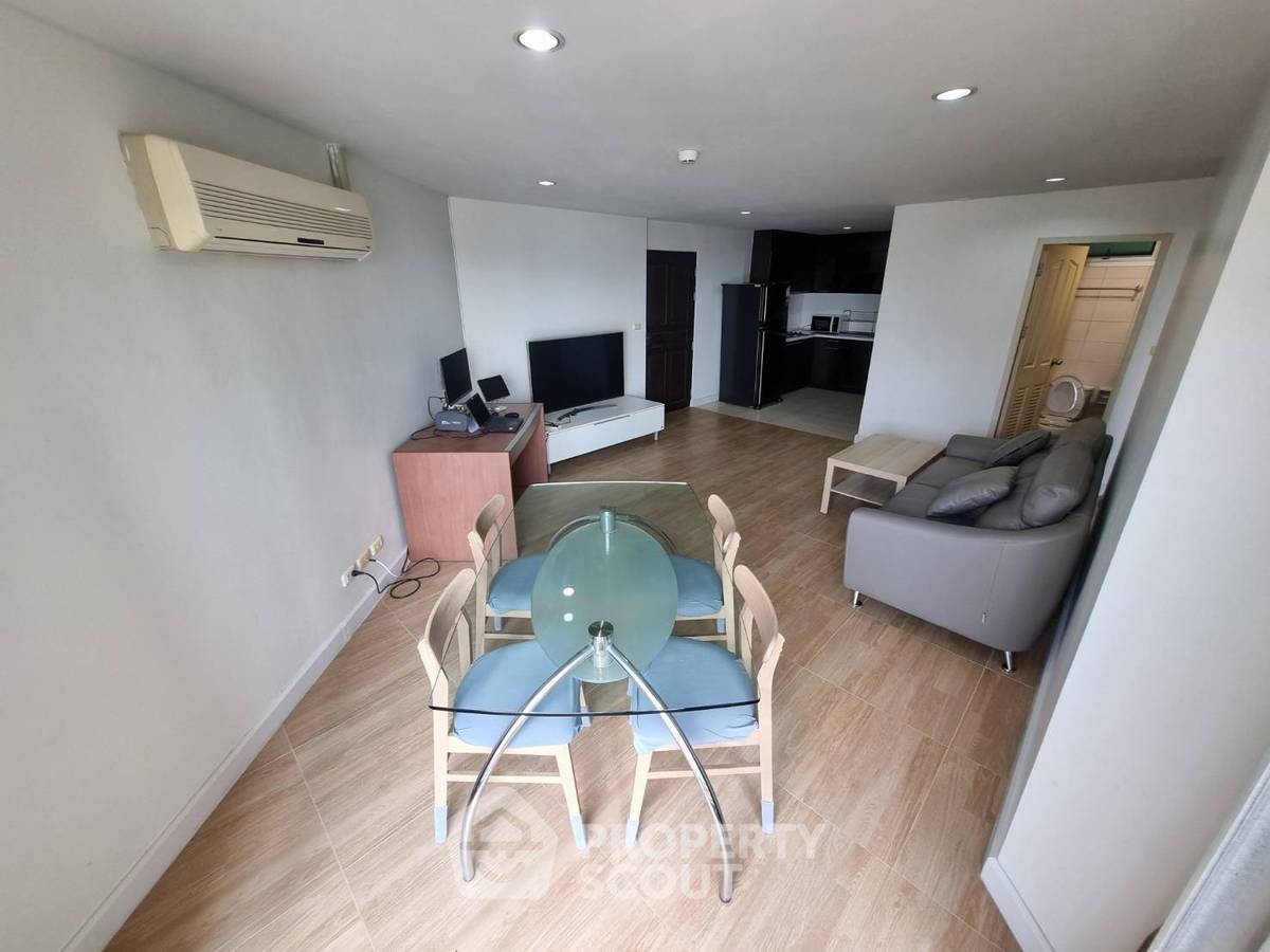 2-BR Condo at Belle Park Residence Condominium in Chong Nonsi (ID 2066360)
