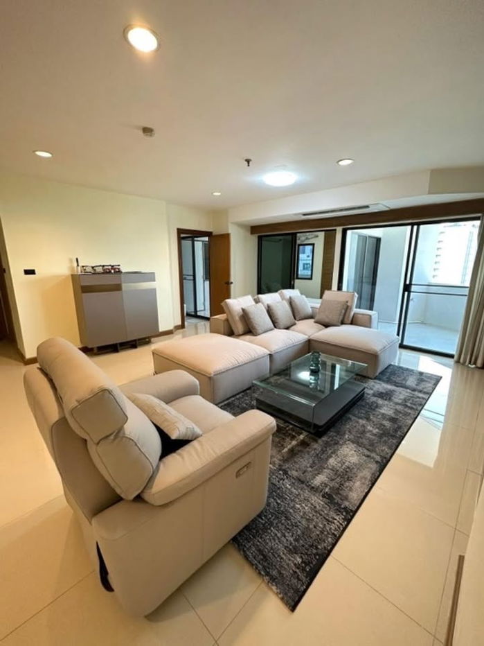 Condo for Rent at Fifty Fifth Tower (B6812103)