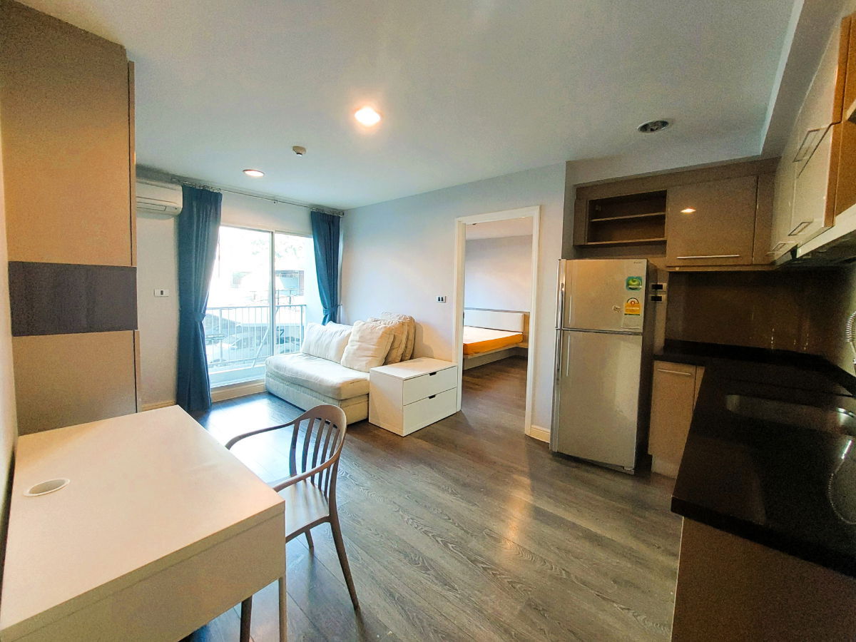 Condo For Rent The Crest Sukhumvit 49 // BTS Thong lo