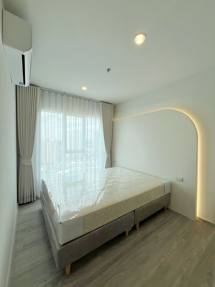 P-44195 Condo for rent Regent home bangna fully furnished (Confirm again when visit).