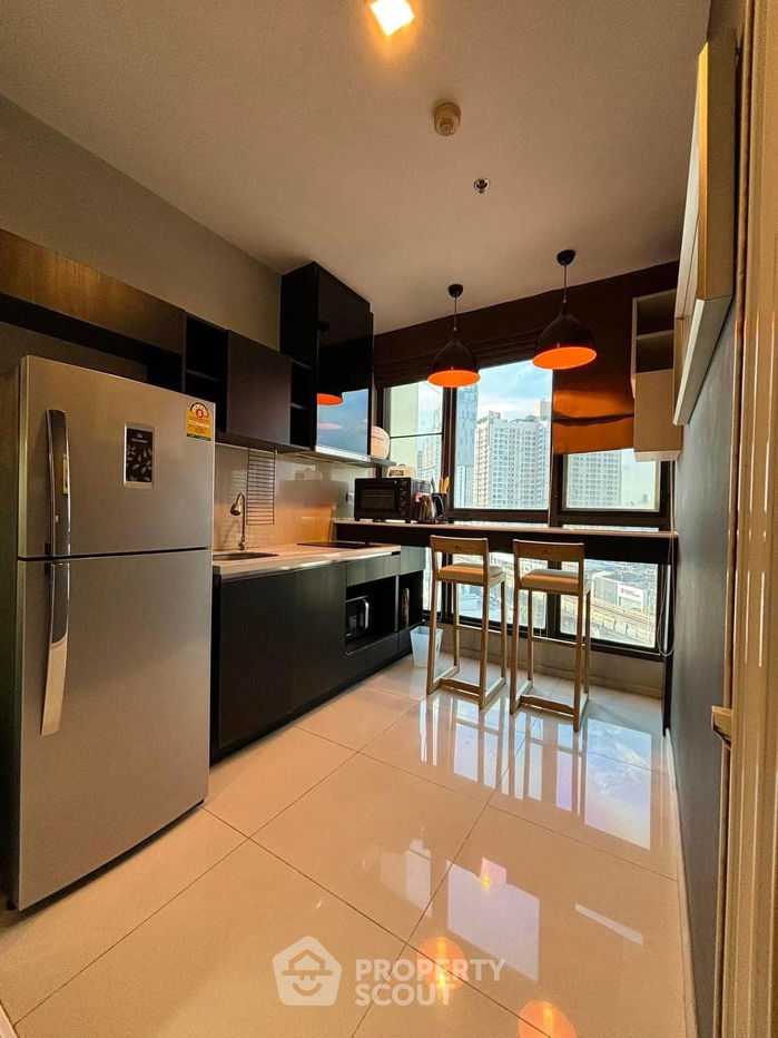 1-BR Condo at Rhythm Sukhumvit 44/1 near BTS Phra Khanong (ID 1890977)
