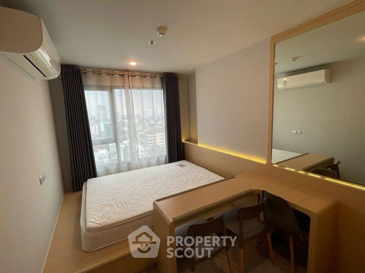 1-BR Condo at Life Ladprao near BTS Ha Yaek Lat Phrao (ID 2503745)