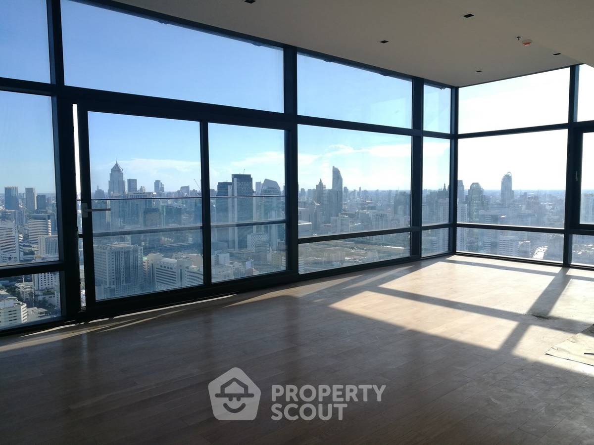 3-BR Condo at Circle Living Prototype New Petchburi near MRT Phetchaburi (ID 568252)