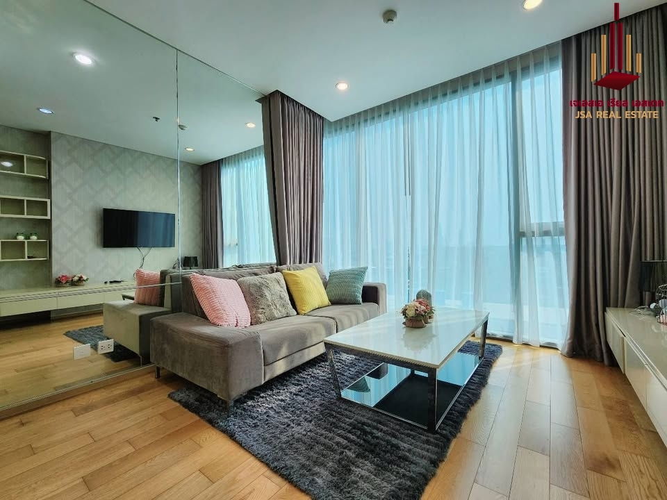 ✨ For Rent: The Breeze Narathiwas Condo ✨ 💰 Only 25,000 THB/month