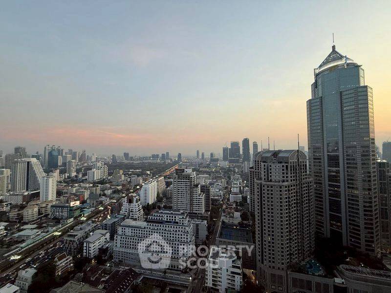 2-BR Condo at Athenee Residence near BTS Phloen Chit (ID 2508582)