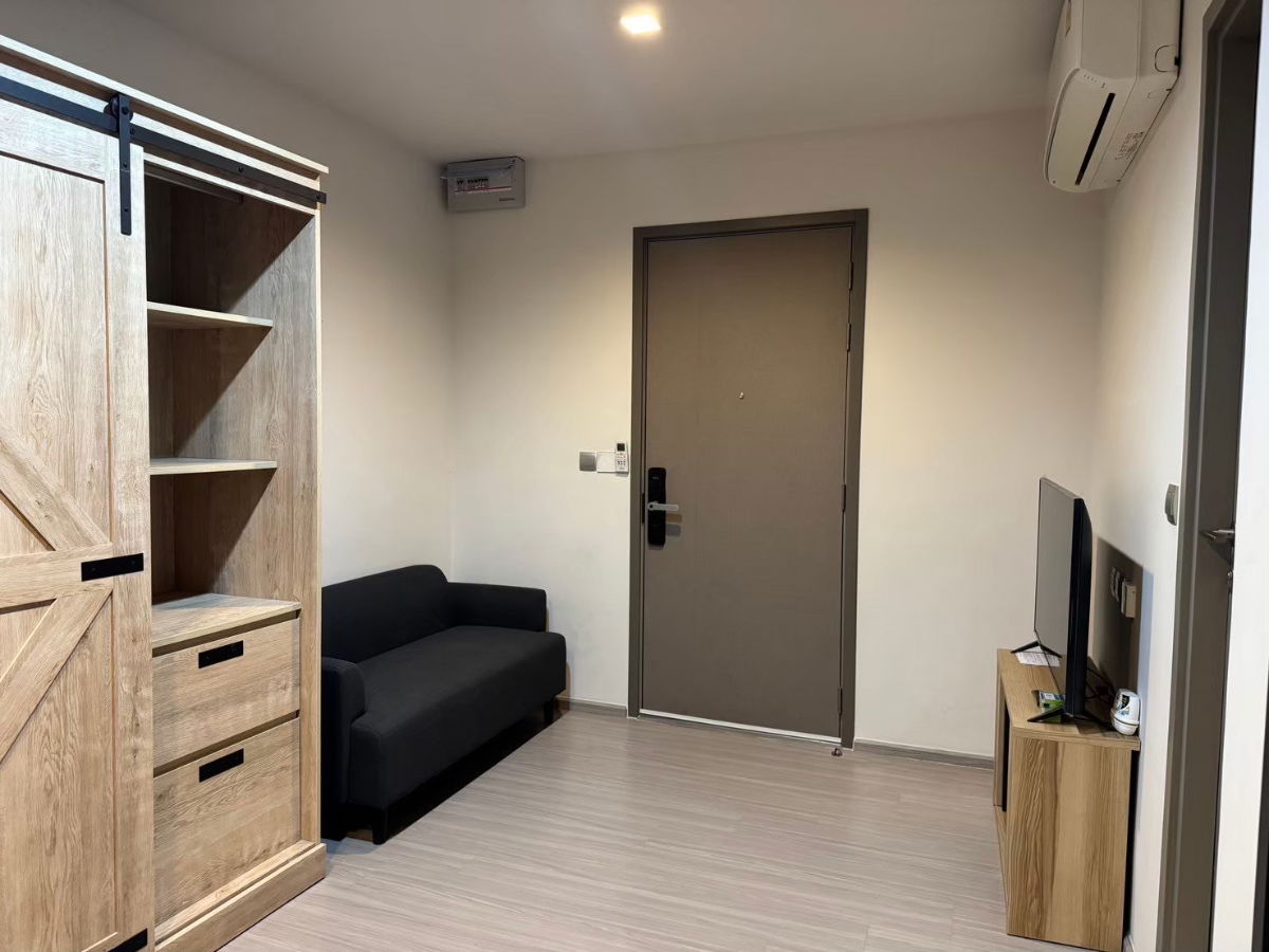 P-44463 Condo for rent Life Asoke Hype fully furnished (Confirm again when visit).