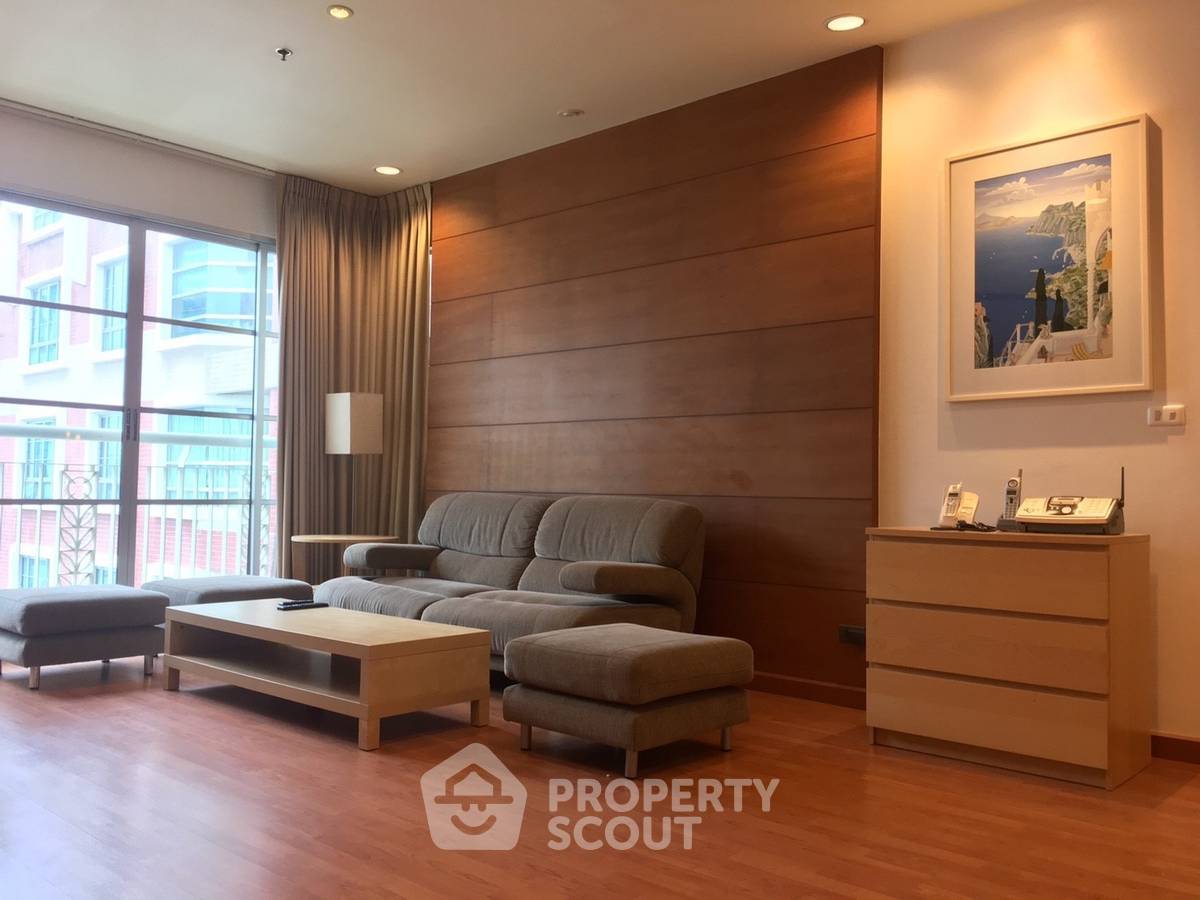 3-BR Condo at Citi Smart Sukhumvit 18 near BTS Asok (ID 884361)