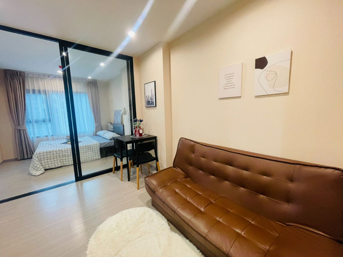 For rent: Aspire Erawan Prime Condo in front of BTS Chang Erawan, 25th floor, high view, very beautiful, spacious room 32 sq m. PFD-07730